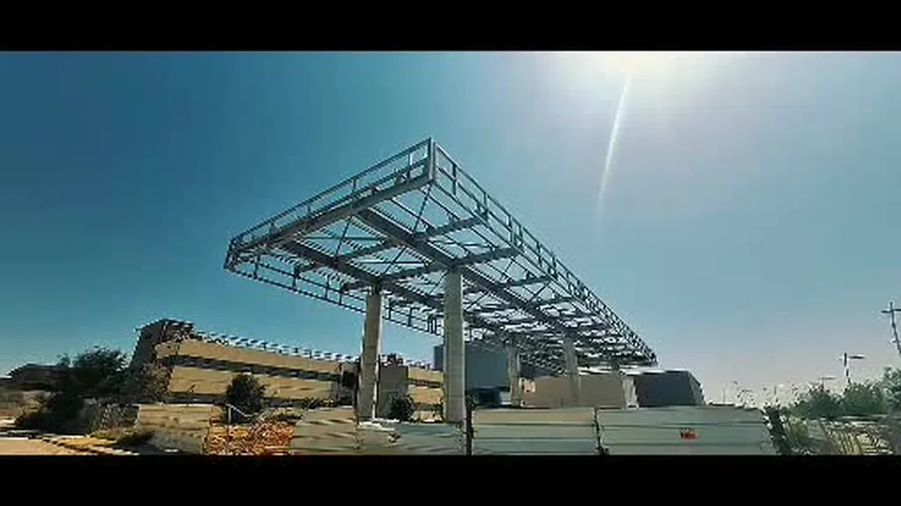 מערכת קירוי מתכת עם שכבות תשתית ובידוד